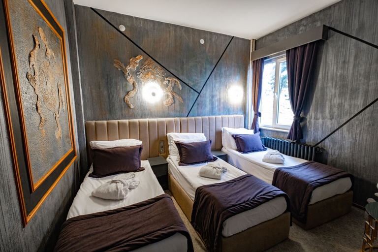 Bedroom 4, Lizbonia Hotel, Kestel