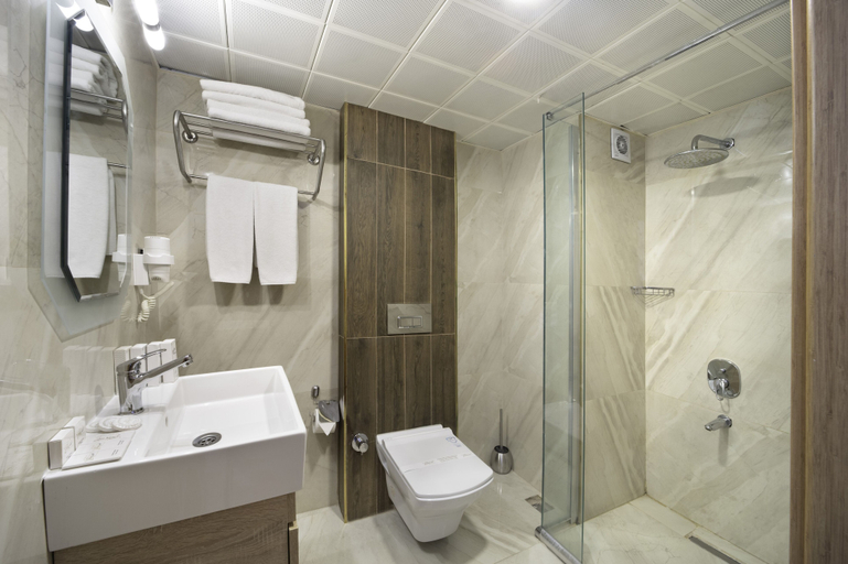 Bathroom 4, Elan Hotel, Beyoğlu