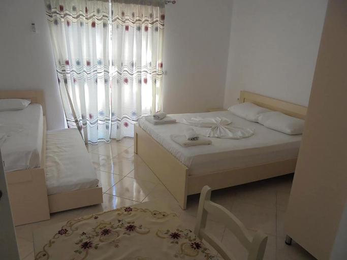 Bedroom 2, Vila Viktori, Sarandës