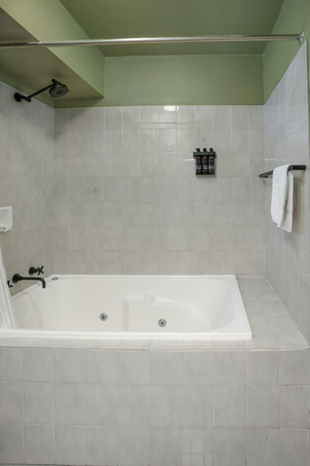 Bathroom 5, All Seasons Motel Armidale, Armidale Dumaresq