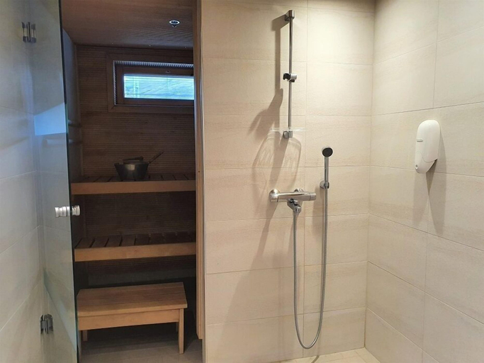 Bathroom 4, Levi Suites Levi Gold, Lapland