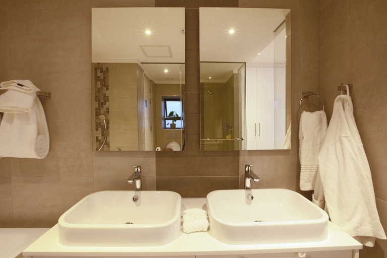 Bathroom 3, Azalia Apartments, City of Johannesburg