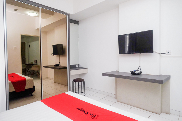 Bathroom 3, RedDoorz Apartment near Exit Toll Colomadu, Sukoharjo