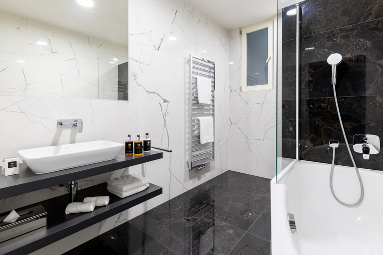 Bathroom 5, Hotel Ikona, Praha 1