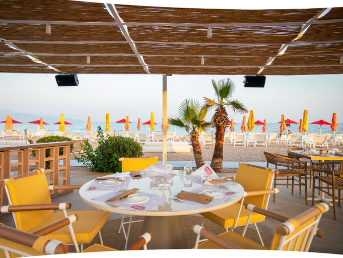 Food & Drinks 5, Buka Sandy Beach, Peloponnese