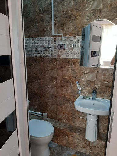 Bathroom 4, Hotel erebuni plaza, Yerevan