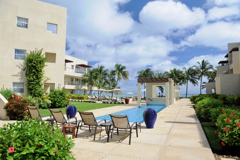 Exterior & Views 2, The Phoenix Resort