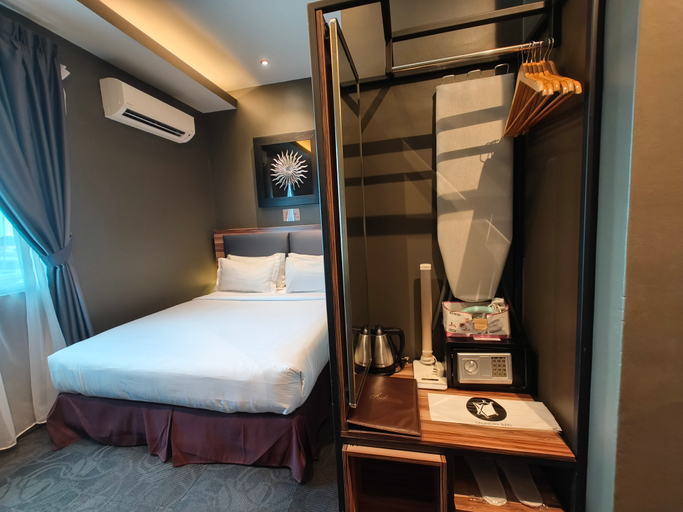 Asiatic Hotel Room Type - Superior Queen