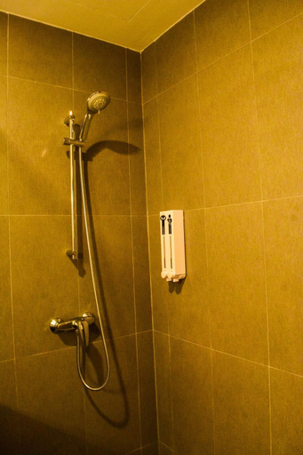Bathroom 4, Comet Hotel Surat Thani, Muang Surat Thani