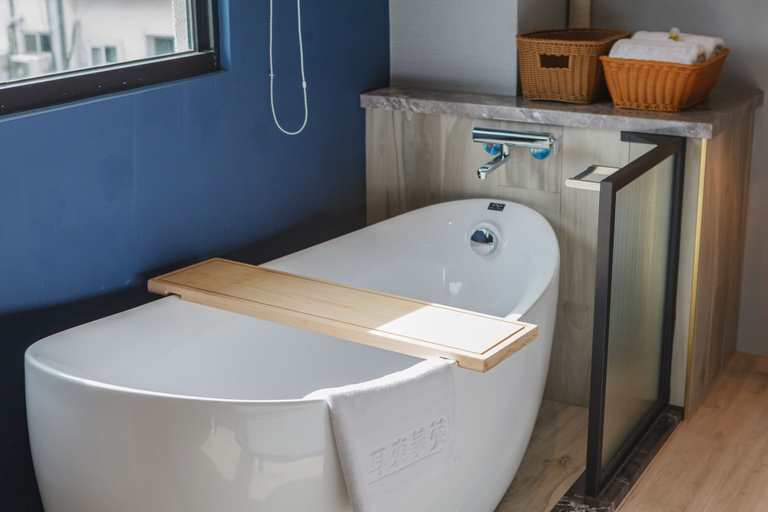 Bathroom 4, ErDong Manor, Pingtung