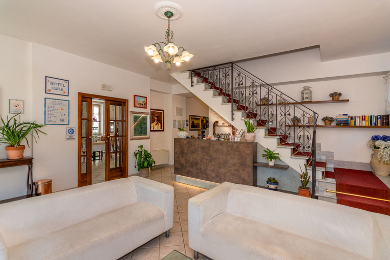 Others 5, Hotel Eura, Massa Carrara