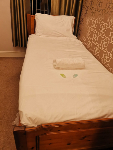 Bedroom 4, Sommerset Cottages, Sunderland