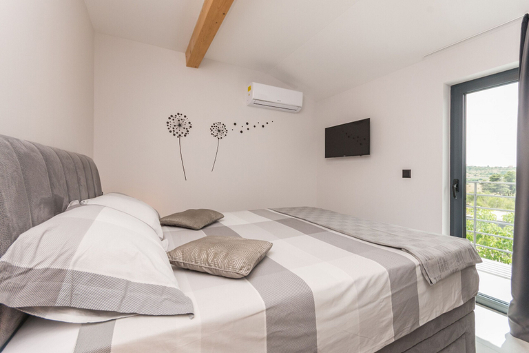 Bedroom 2, Villa Blackwood, Zadar
