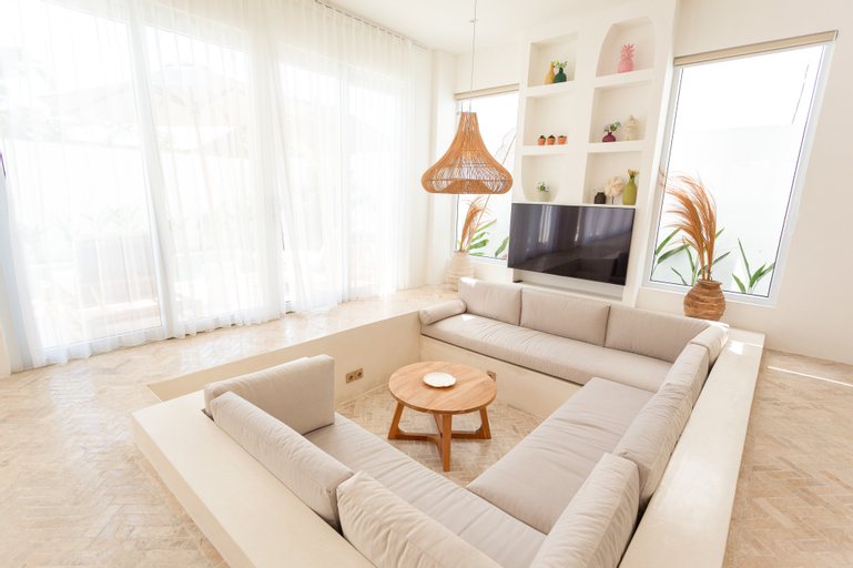 Nice and Cozy 3 Bedroom Villa, Snow Villa, Badung