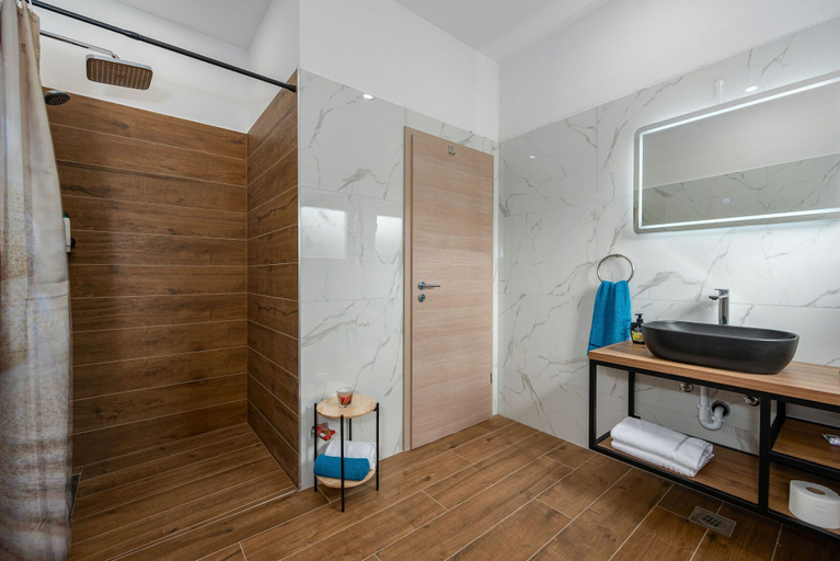 Bathroom 5, Villa Luma, Galovac