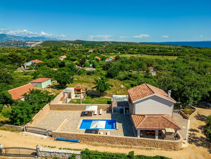 Exterior & Views 2, Villa Vidasovi Dvori, Novalja