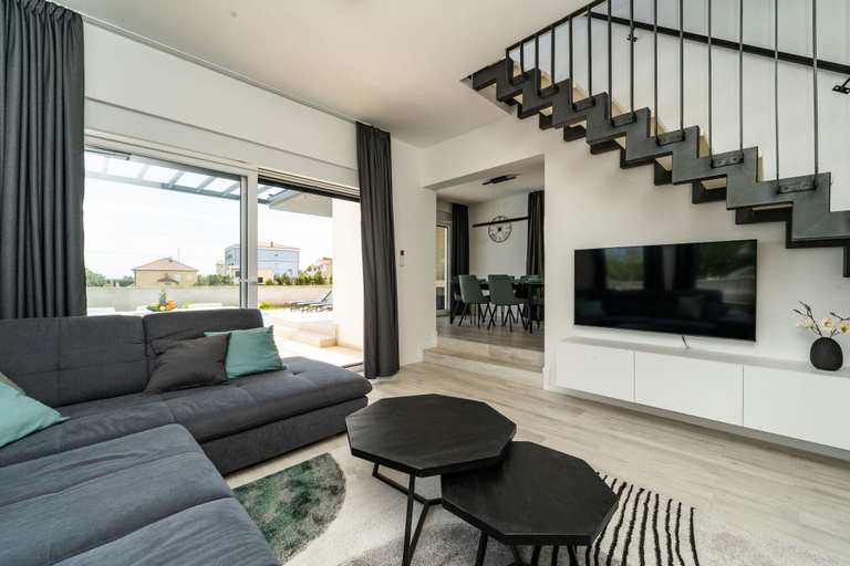 Others 5, Villa Marita, Privlaka