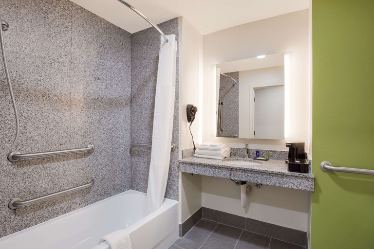 Bathroom 3, Sleep Inn & Suites North Mobile Saraland, Mobile