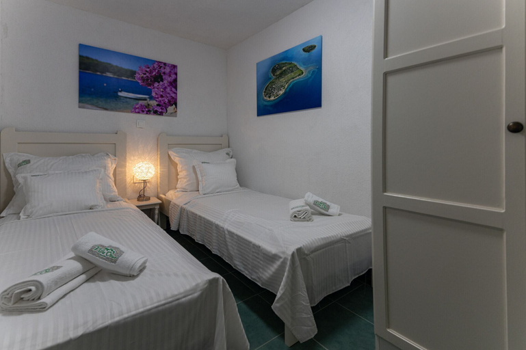 Bedroom 2, Villa Otus, Pašman