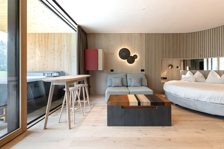 Bedroom 4, Latemar Hotel Suites & Spa, Trento