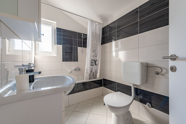 Bathroom 3, Villa Julija, Sukošan