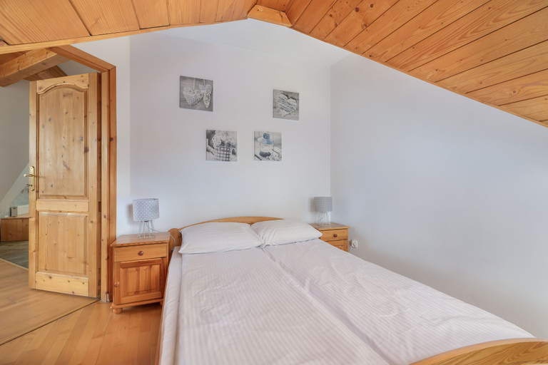 Bedroom 3, Highlander Nedzy Kubinca by Renters, Tatra