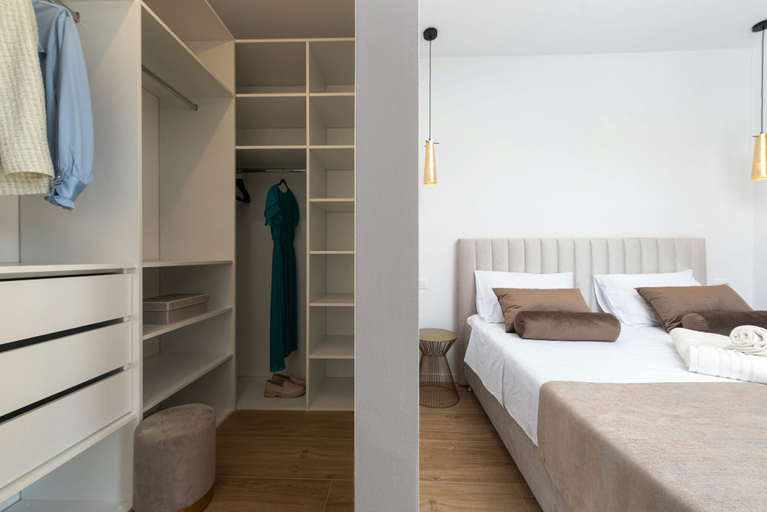 Bedroom 2, Villa Rocinante, Poličnik