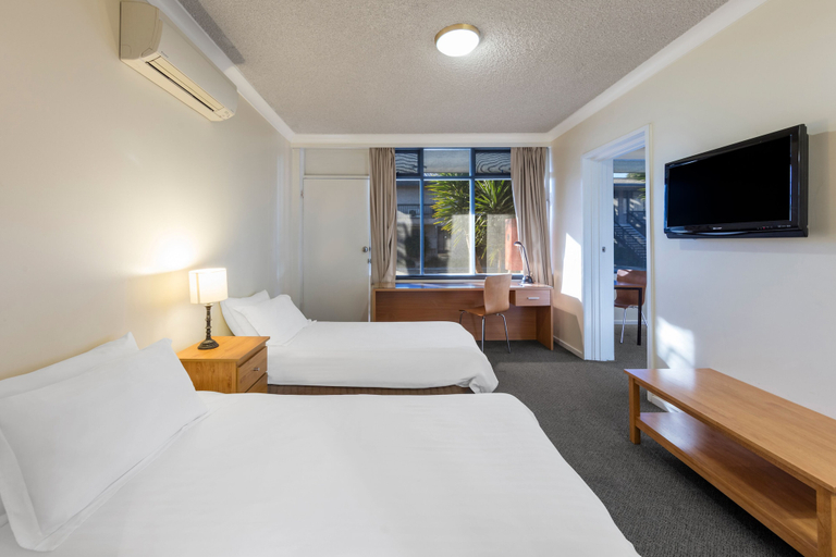 Bedroom 2, Best Western Governor Gipps Motor Inn, Latrobe - Traralgon