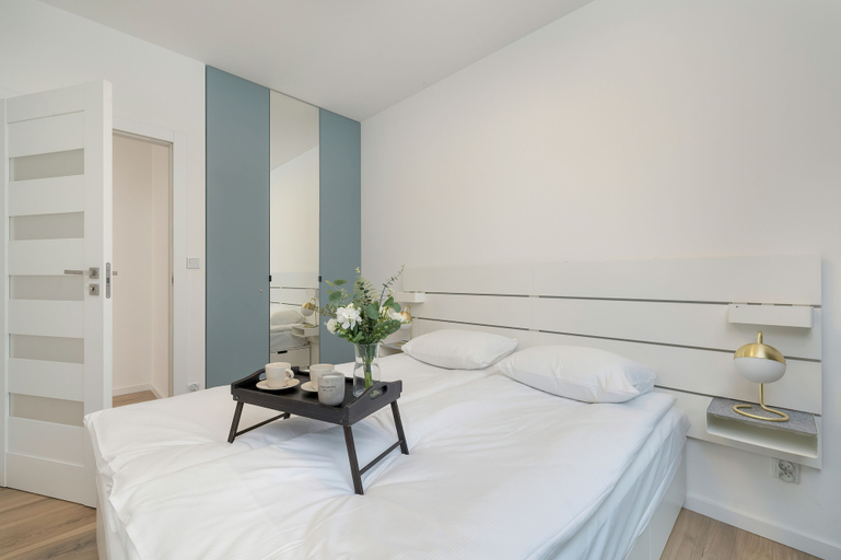 Bedroom 3, Krakow Podgorze by Renters, Kraków City