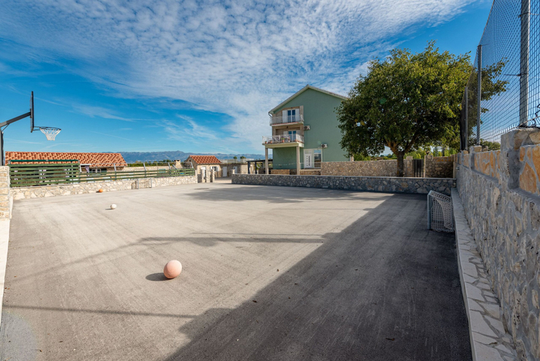 Exterior & Views 2, Villa Fenix, Benkovac