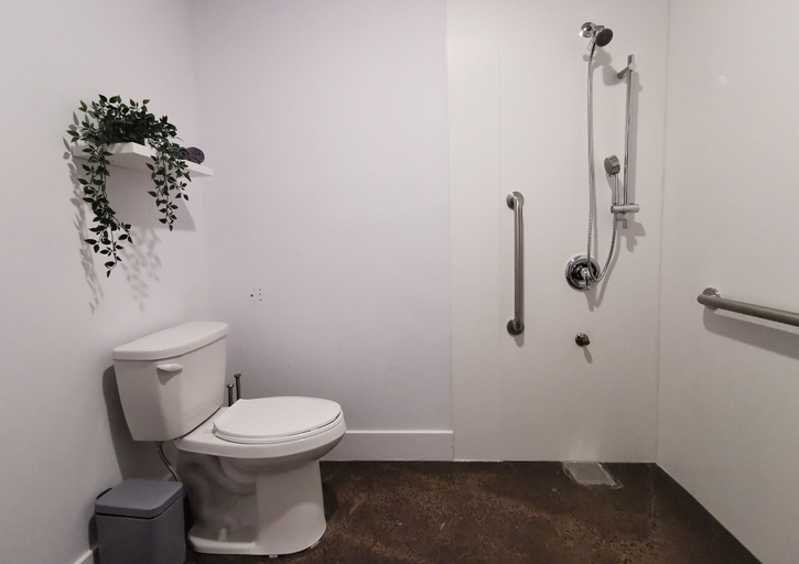 Bathroom 4, Cameo Hotel and Suites, Halifax