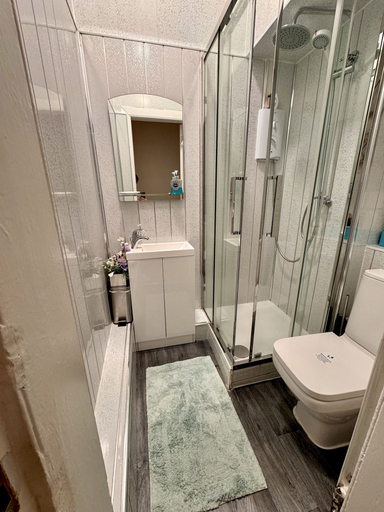 Bathroom 4, @part Bernard Rooms, Edinburgh