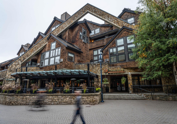 Others 5, Executive Inn Whistler, Squamish-Lillooet