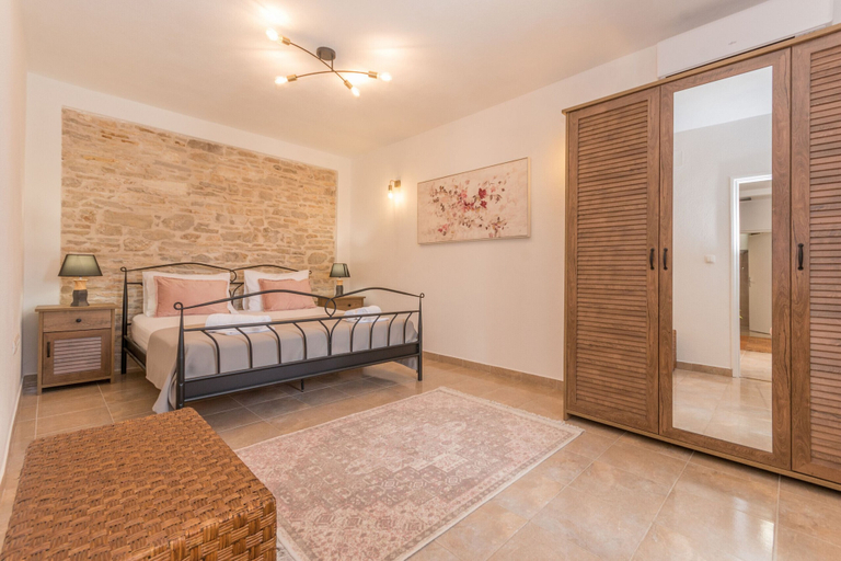 Bedroom 2, Villa Vitis, Promina