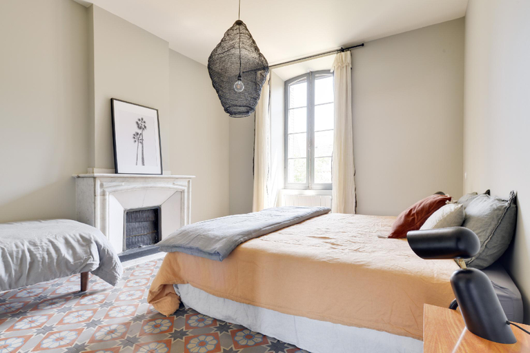 Bedroom, TRIBUS-GITES URBAINS CARCASSONNE, Aude