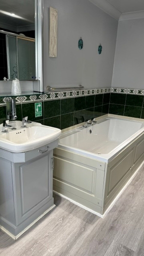 Bathroom 3, The Railway Sleeper Lodge, Essex