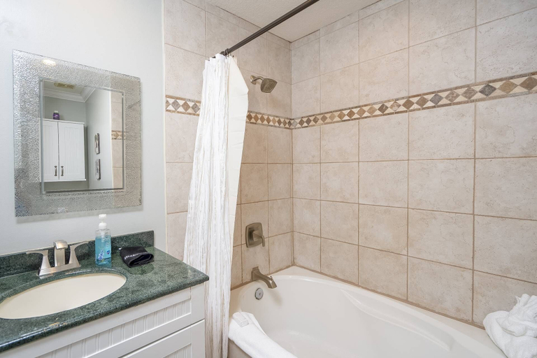 Bathroom 4, Castillo del Sol Unit 2, Saint Johns