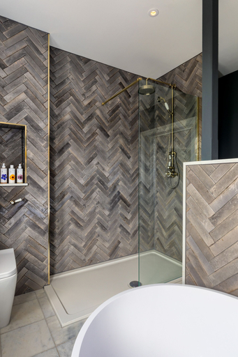 Bathroom 3, The White Hart, East Sussex