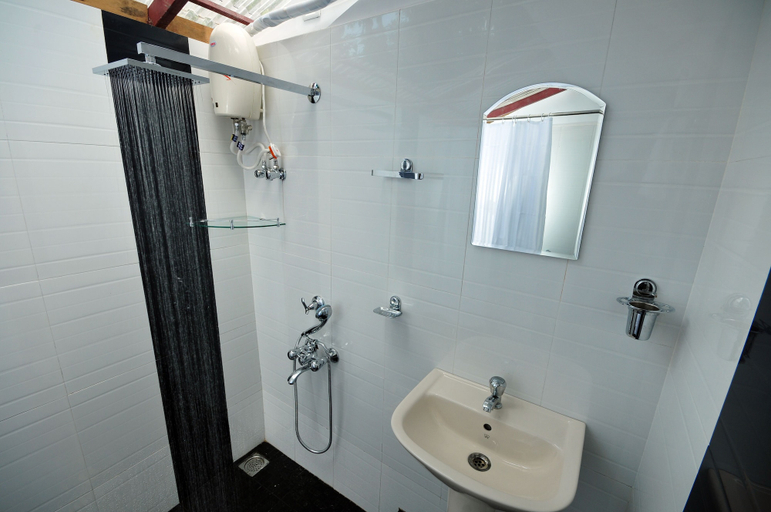 Bathroom 3, The Lake Resort by Maat Hotels, Alappuzha
