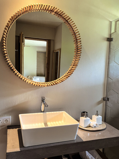 Bathroom 3, Ferney Nature Lodge