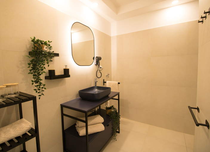 Bathroom, Luxury Apartment Vienna, Wien