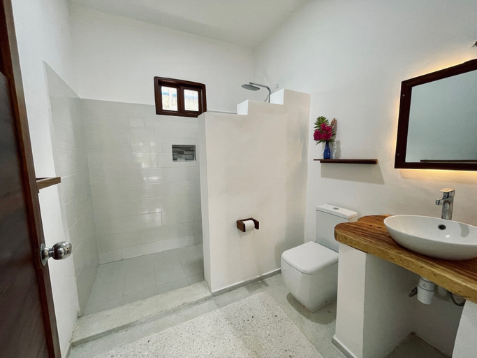 Bathroom 4, Gaia Villas, Kaskazini 'A'