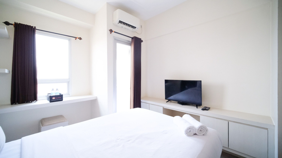 Nice And Homey Studio At Puri Mas Apartment, Surabaya