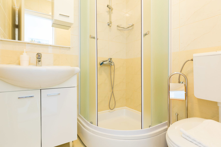 Bathroom 3, Apartments Mandy, Dubrovnik