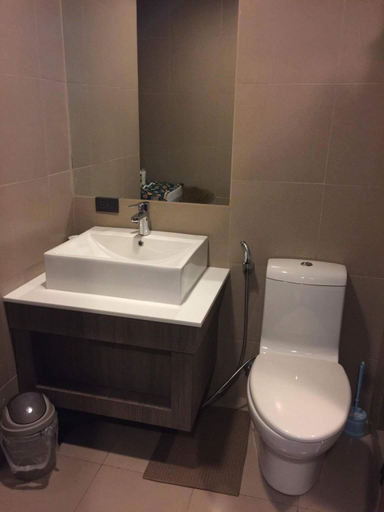 Bathroom 2, Studio w/ Netflix, 200mbps @ Monte Carlo Cainta, Pasig City