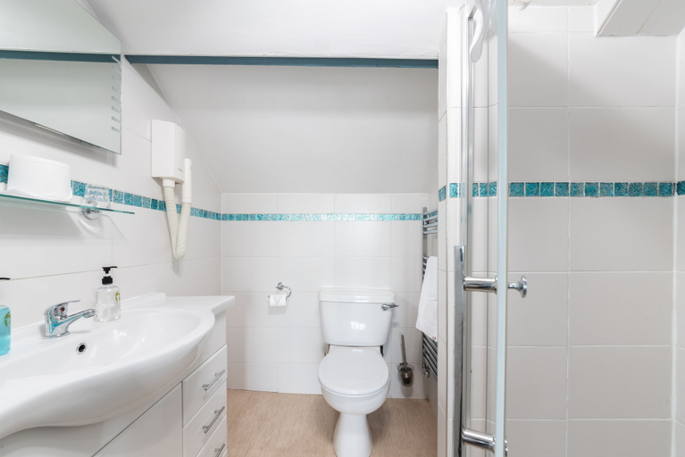 Bathroom 3, Harbour View, Torbay