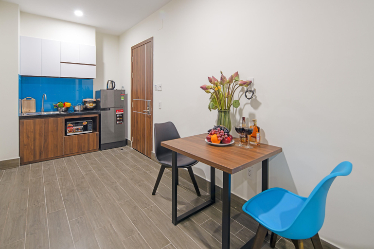 Dining Room 19