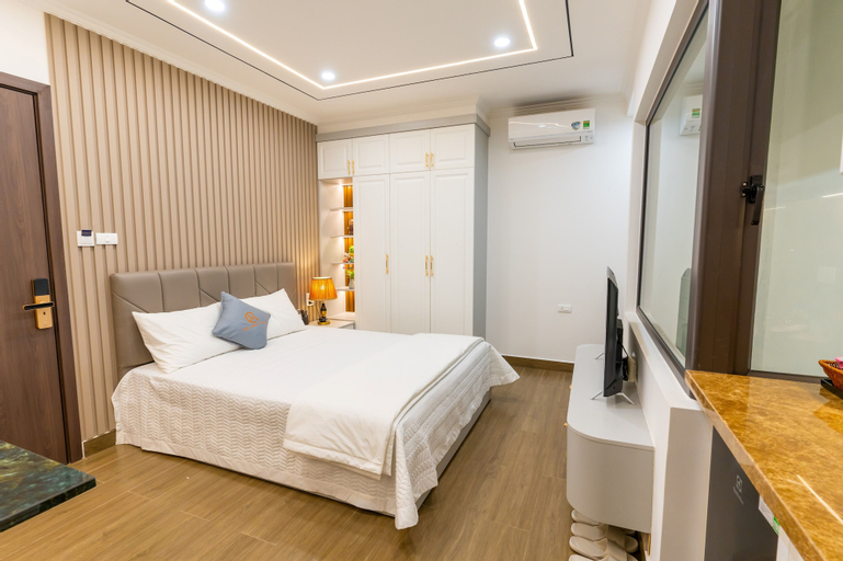 Bedroom 8