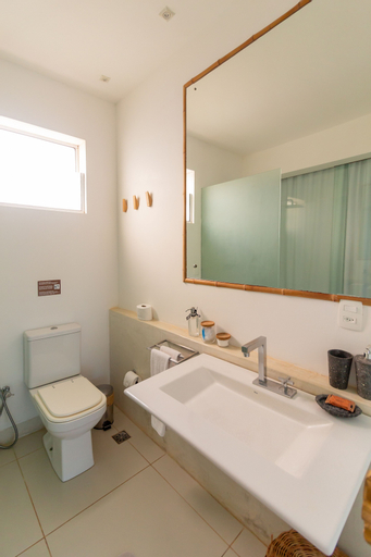 Bathroom 11