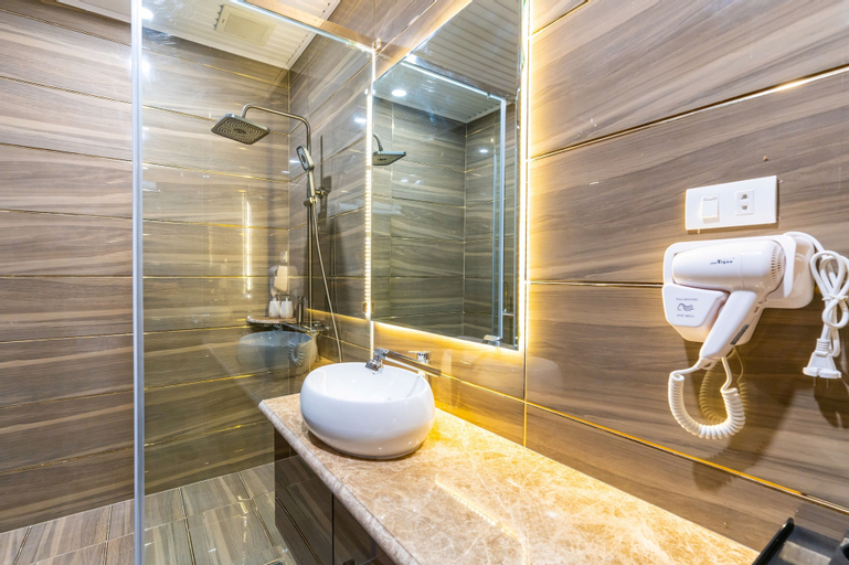 Bathroom 4